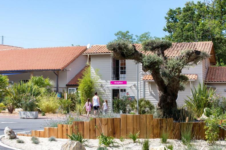 Mh Camping 4* Face Royan Soulac-sur-Mer Exterior photo